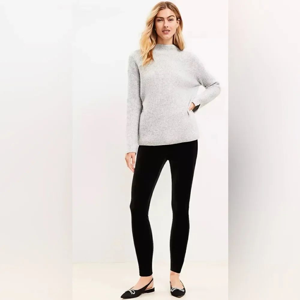 LOFT L Black Velvet Pull On Leggings